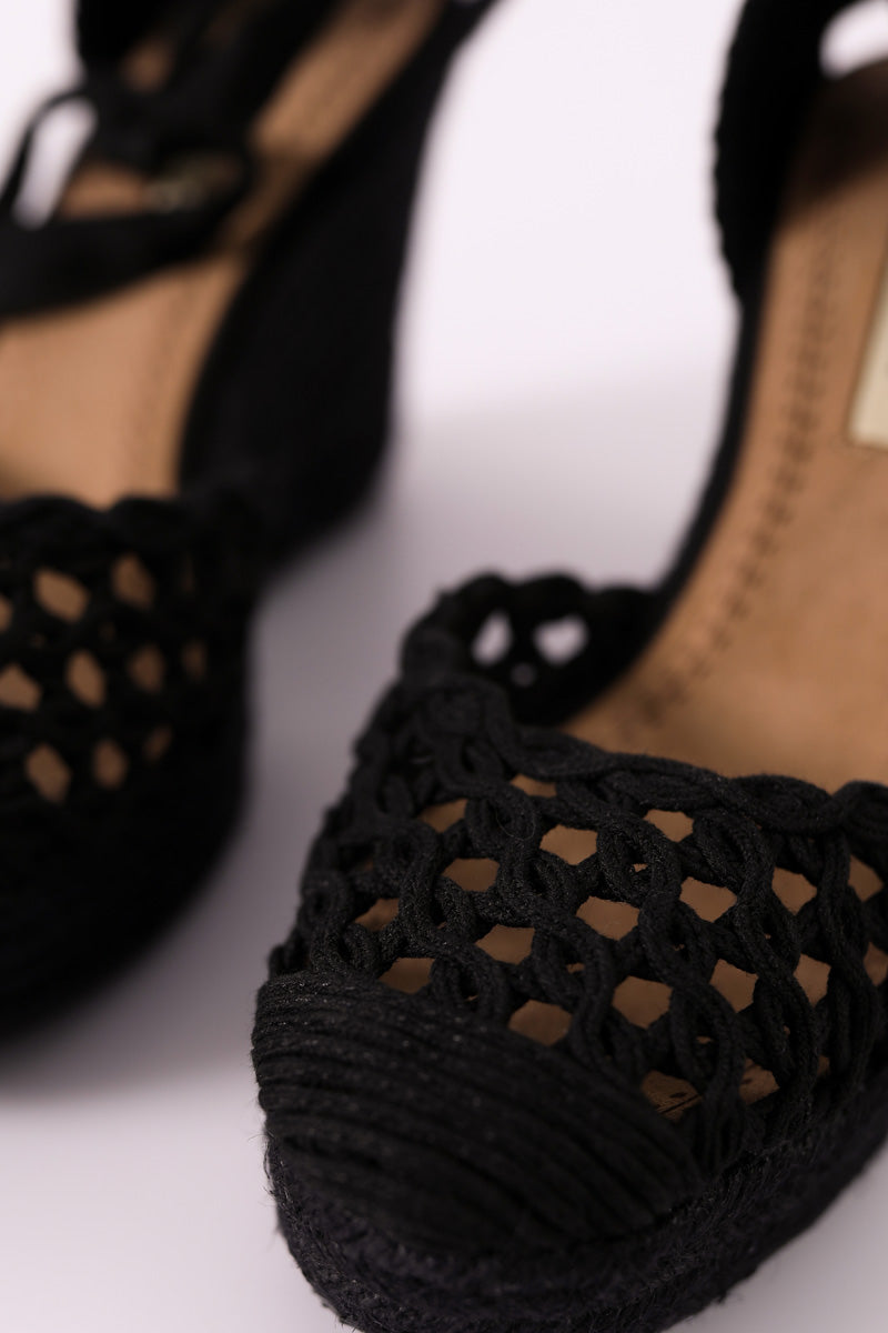 Alpargata con Cuña y tira Negra - CORINA