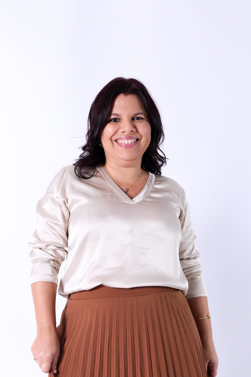 Blusa Acetinada Crú - RUGA