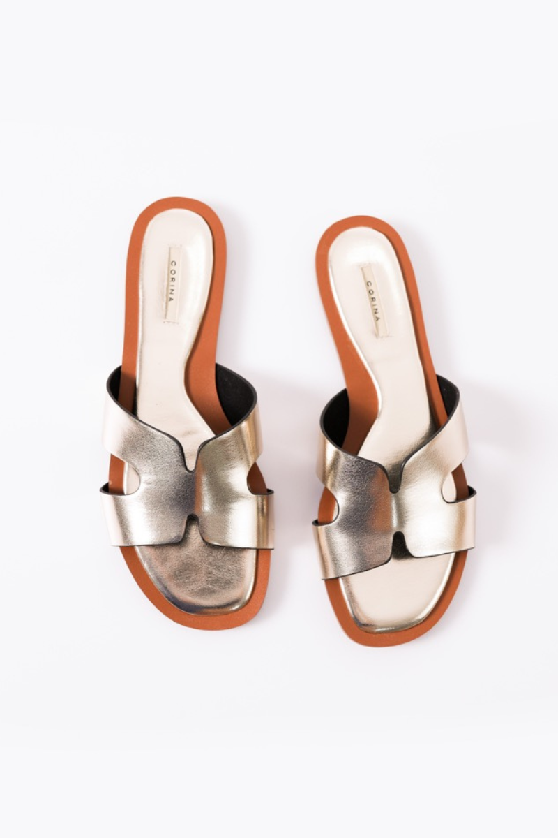 Sandalia Plana Oro - CORINA