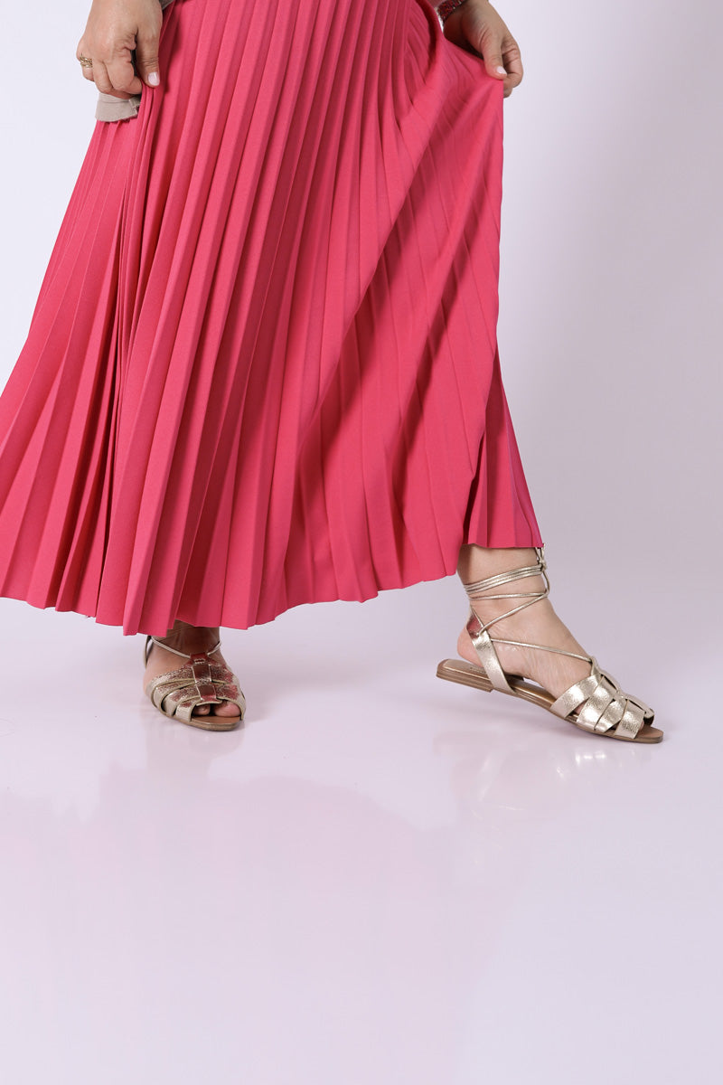 Sandalia Plana con Cierre de Cordones Oro - CORINA
