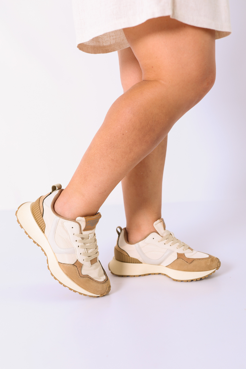 Zapatillas Estilo Running Camel - CORINA