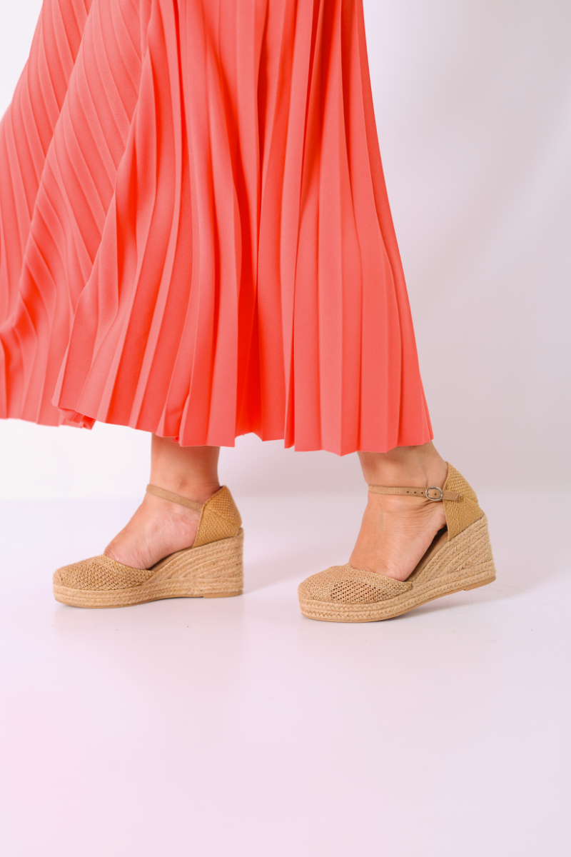 Alpargata Crochet Camel - CORINA