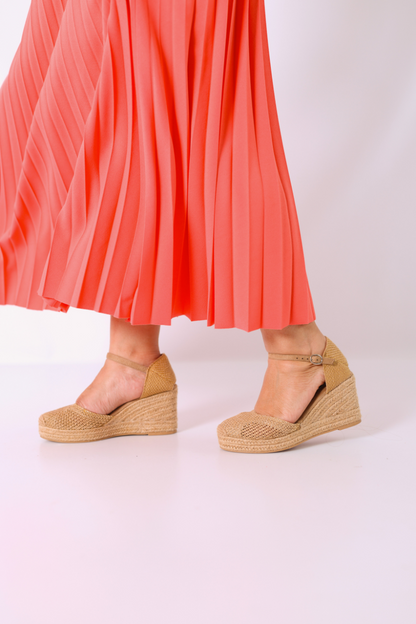 Alpargata Crochet Camel - CORINA