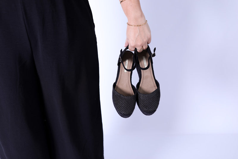 Alpargata Crochet Negro - CORINA
