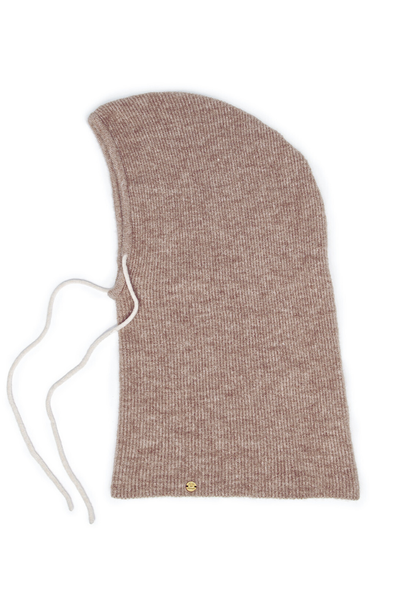 Balaclava con cordón en color topo - RUGA