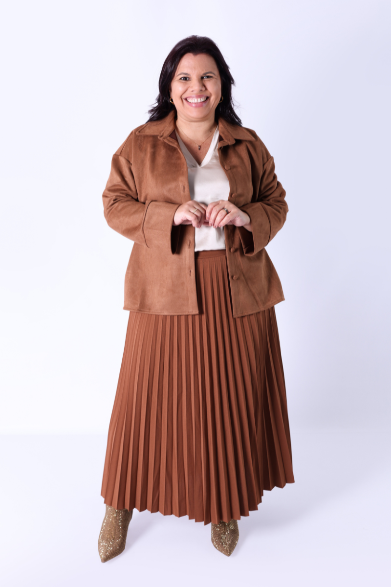 Saia Plissada Lara Castanho