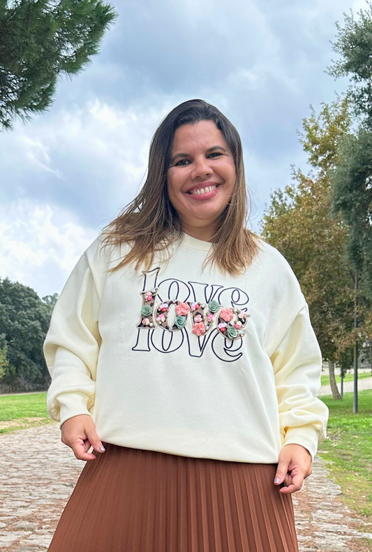 Sweat Love Bordado Beige Único - LeChic Moda