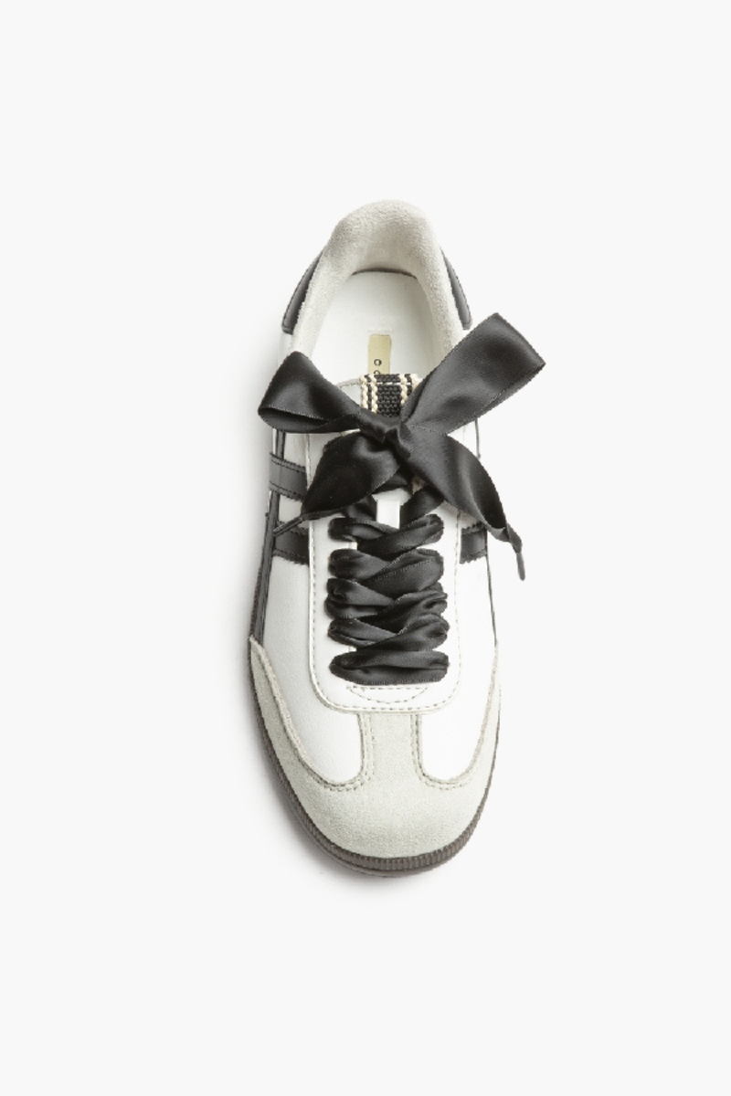 Zapatillas Retro Negro & Blanco - CORINA