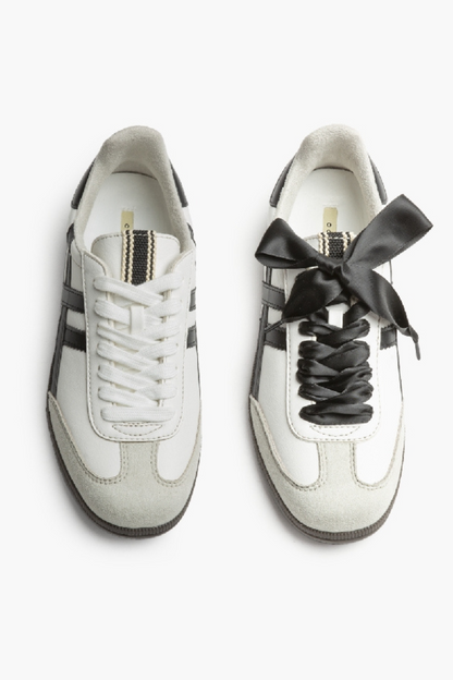 Zapatillas Retro Negro & Blanco - CORINA